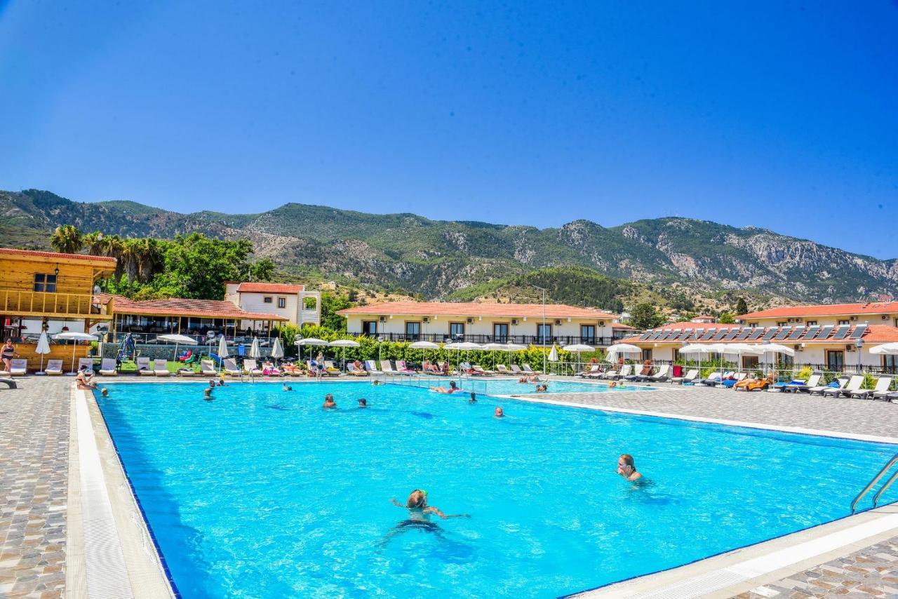 Riverside Garden Resort & Suna'S Beach Club Krini Exteriér fotografie